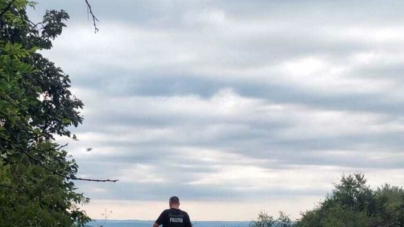 Suspectul în cazul împuşcării unui bărbat din Gorj, căutat în continuare / Au apărut primele imagini cu suspectul, din seara comiterii crimei