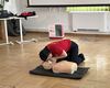 Ghid pentru acordarea primului ajutor: cum să acționezi corect în situații medicale de urgență