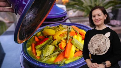 Cum combinăm proteinele vegetale pentru o absorbție maximă / Tania Fântână (nutriționist): „Nu trebuie să le consumi toate la aceeași masă, ci pe parcursul zilei”