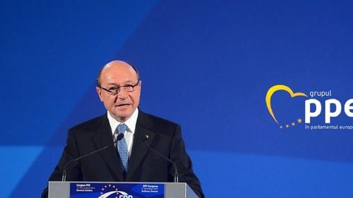 Traian Băsescu: Ar trebui să facilităm Ucrainei achiziția armamentului defensiv, să reziste presiunilor rusești de orice natură, inclusiv militare / Putin s-a obișnuit să ocupe teritorii ale unor state independente fără costuri pentru armata sa