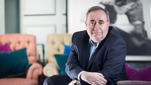 Alex Salmond, fost prim-ministru al Scoţiei, s-a prăbuşit după ce a ţinut un discurs în Macedonia de Nord şi a murit la vârsta de 69 de ani