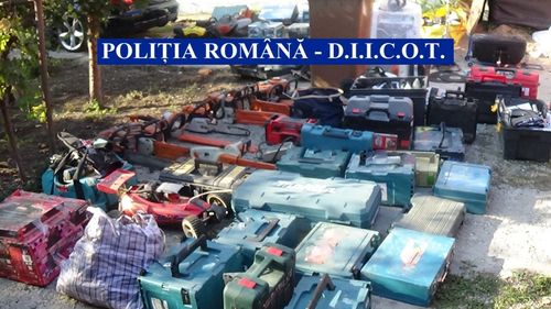 Percheziții DIICOT la hoții și traficanții de persoane care au speriat Belgia și Marea Britanie