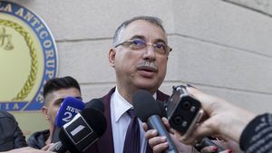 Surse: Dosar DNA pentru abuz în serviciu, șantaj și primire de foloase necuvenite în cazul demiterii fostului șef al CFR SA