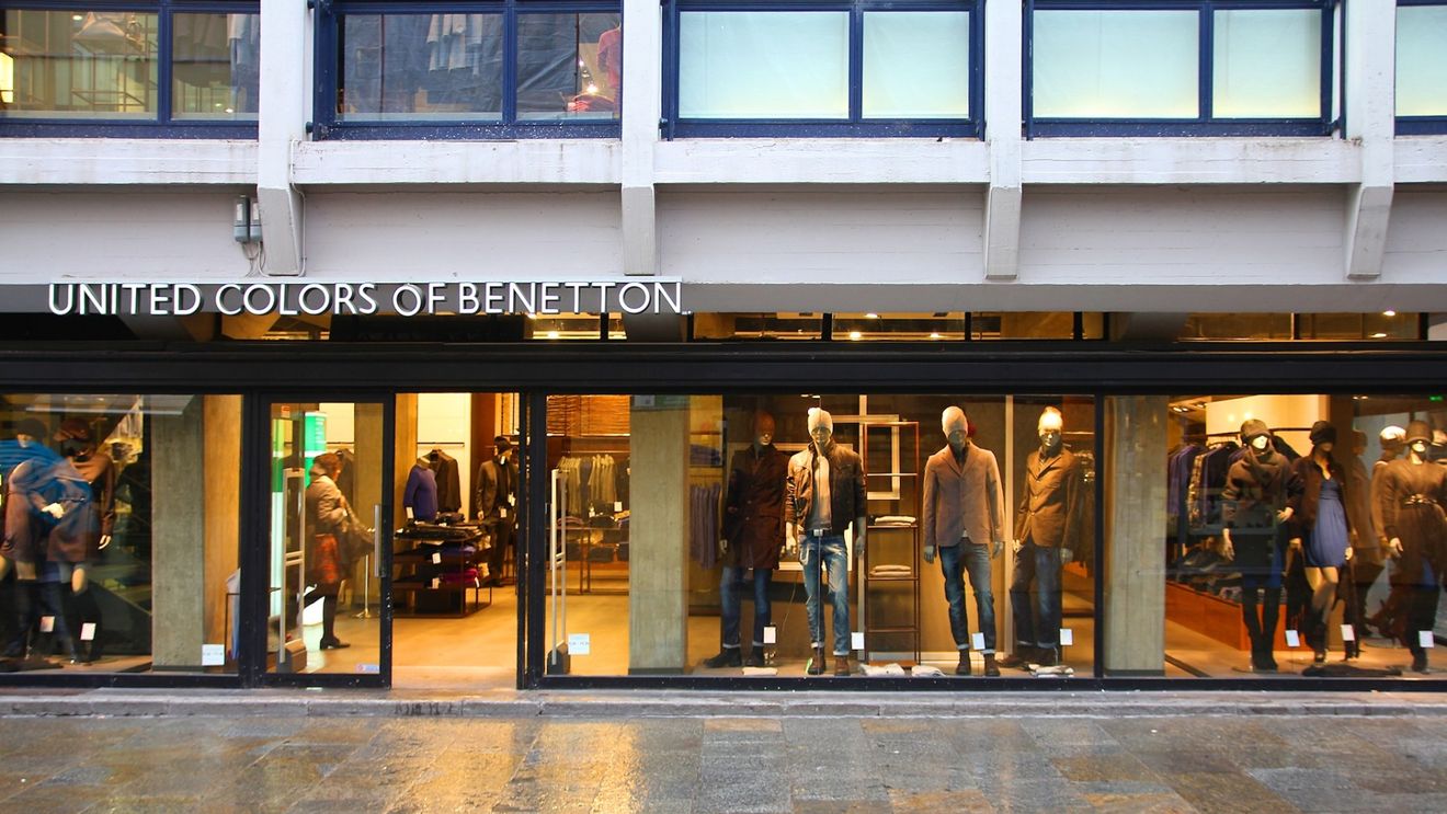 Pierderi șocante pentru compania italiană Benetton, în 2023: "În câteva luni, de la 13 la 100 de milioane de euro" / Luciano Benetton: ”E un șoc care ne lasă fără suflare”