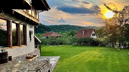 Trei pensiuni tradiționale unde să petreci sărbătorile de Paște, departe de aglomerația de la oraș