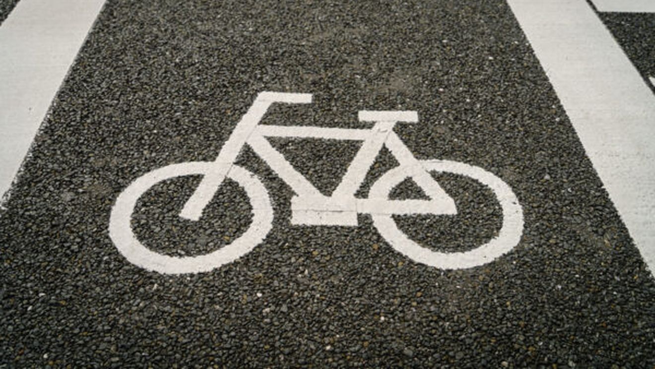 Bucureștiul extinde rețeaua de piste de biciclete / 12,8 kilometri vor fi bugetați anul viitor / Ciucu: ”Oriunde reabilităm sau modernizăm drumuri și spațiul ne permite, vom avea piste”