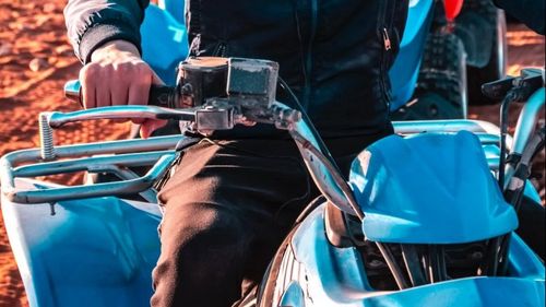 Doi cetățeni maghiari, tată și fiu, s-au răsturnat cu un ATV într-o prăpastie din Alba