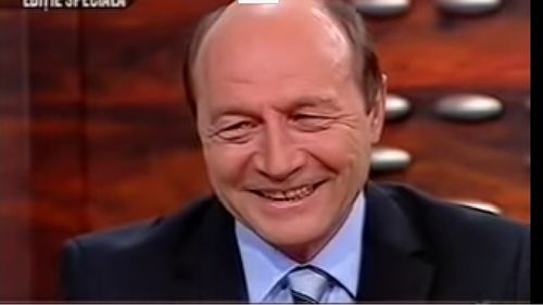 Băsescu: Prezidenţiale cu foştii lideri USL candidaţi, garanţia eşecului alianţei toxice PSD-PNL / Dacă alături de Crin şi Victor Viorel vine şi Marcel pe trotinetă sau cu o oală cu sarmale pe cap, copiii îşi vor regăsi toate personajele comice de pe TikTok