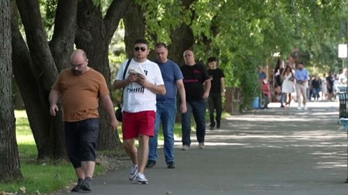 Speranţa de viaţă globală a revenit la nivelul de dinaintea pandemiei de Covid-19. Femeile trăiesc în medie 76,3 ani, bărbaţii 71,5 ani