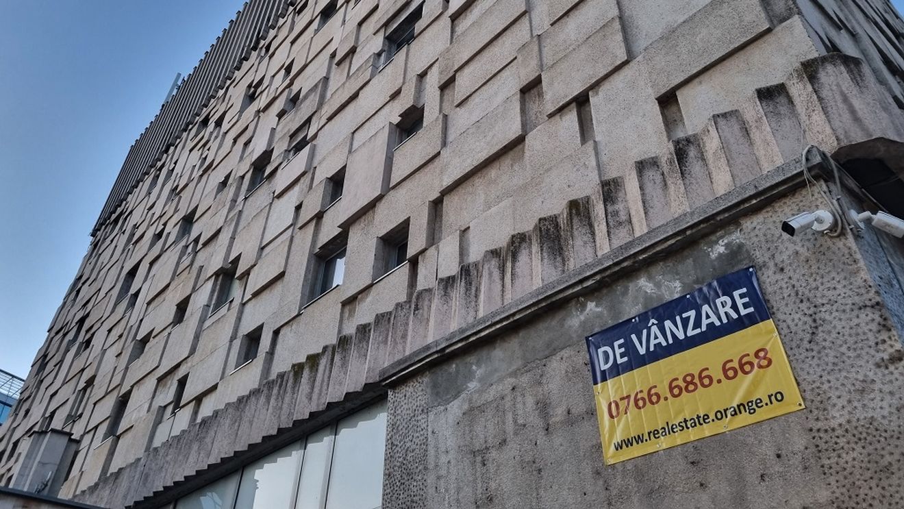 Palatul Telefoanelor din Cluj ar putea fi cumpărat de primărie cu 3,2 milioane de euro / Vineri e ziua decisivă /  Sute de clujeni au semnat o petiție pentru ca Primăria Cluj – Napoca să-și exercite dreptul de preempțiune