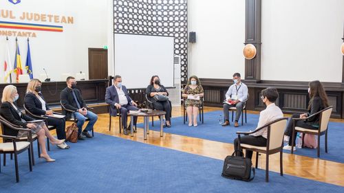 Niciun consiliu județean din România nu poate deconta și nici nu decontează, în acest moment, transportul elevilor, susține Consiliul Județean Constanța