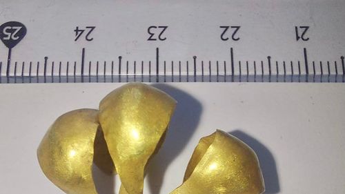 Podoabă din aur pentru păr, veche de peste 3.000 de ani, descoperită pe un teren agricol din Bistrița Năsăud/ Inelul se încadrează tipologic în faza târzie a epocii bronzului 