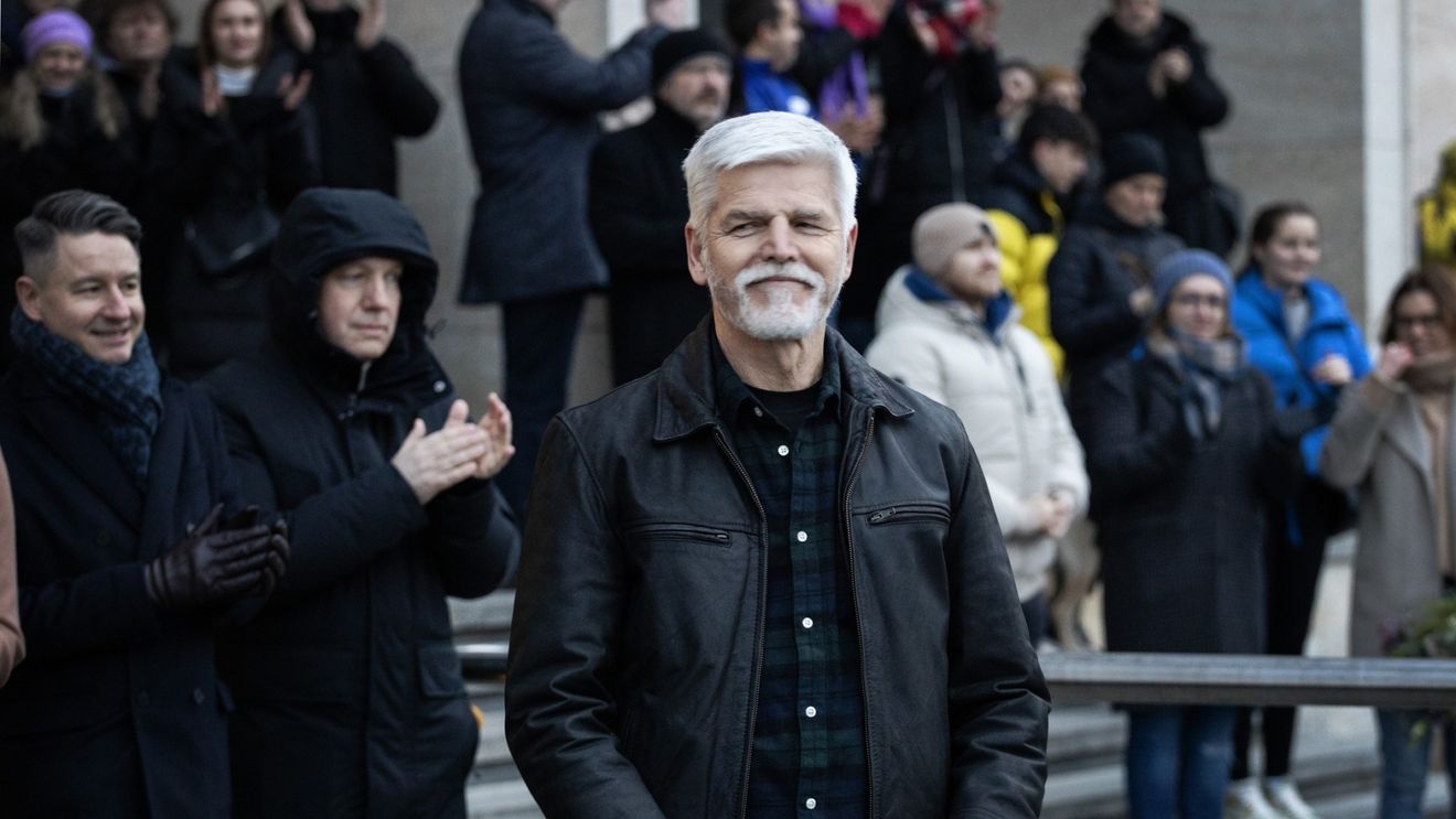 Președintele Cehiei semnează o lege care incriminează propaganda comunistă și nazistă / Pedepse de până la cinci ani închisoare pentru promovarea mesajelor extremiste