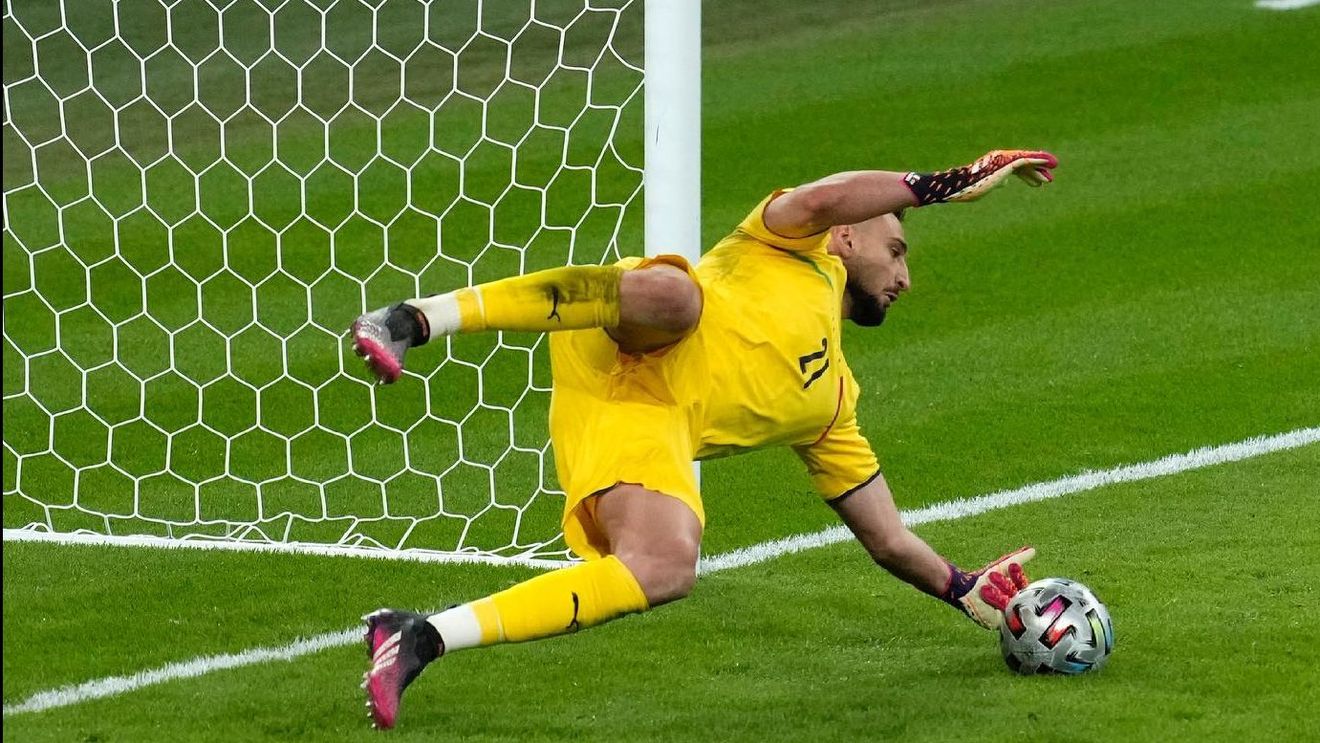 Gianluigi Donnarumma şi partenera sa, legaţi şi jefuiţi în locuinţa lor din Paris