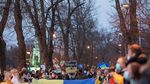 Manifestație anunțată pentru ora 19.30 în fața ambasadei Ucrainei la București pe bulevardul Aviatorilor: Ziua Demnității și a Libertății – primele manifestații pro-europene au început pe 21 noiembrie la Kiev