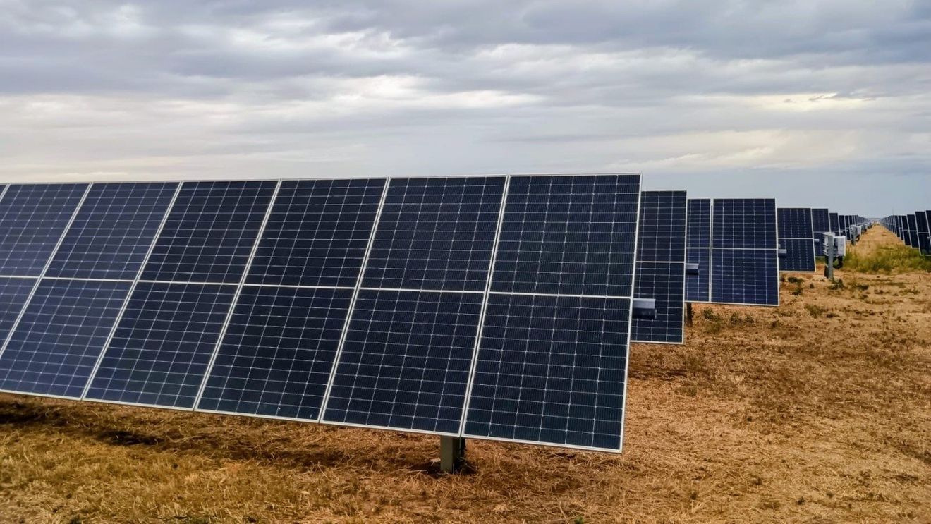 Câți bani a plătit statul român pentru compensarea facturilor la energie și ce investiții se puteau face cu acești bani pentru reducerea prețurilor