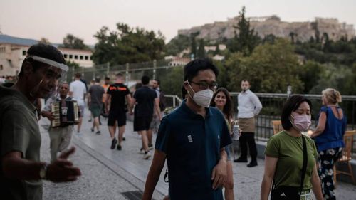 Grecia a depistat patru cazuri de infectare cu noua variantă a coronavirusului