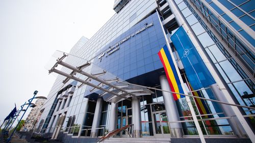 EXCLUSIV Înalta Curte plătește o chirie de 182.000 de euro pe lună Camerei de Comerț pentru sediul provizoriu din București / CSM plătește o chirie lunară de aproape 40.000 de euro