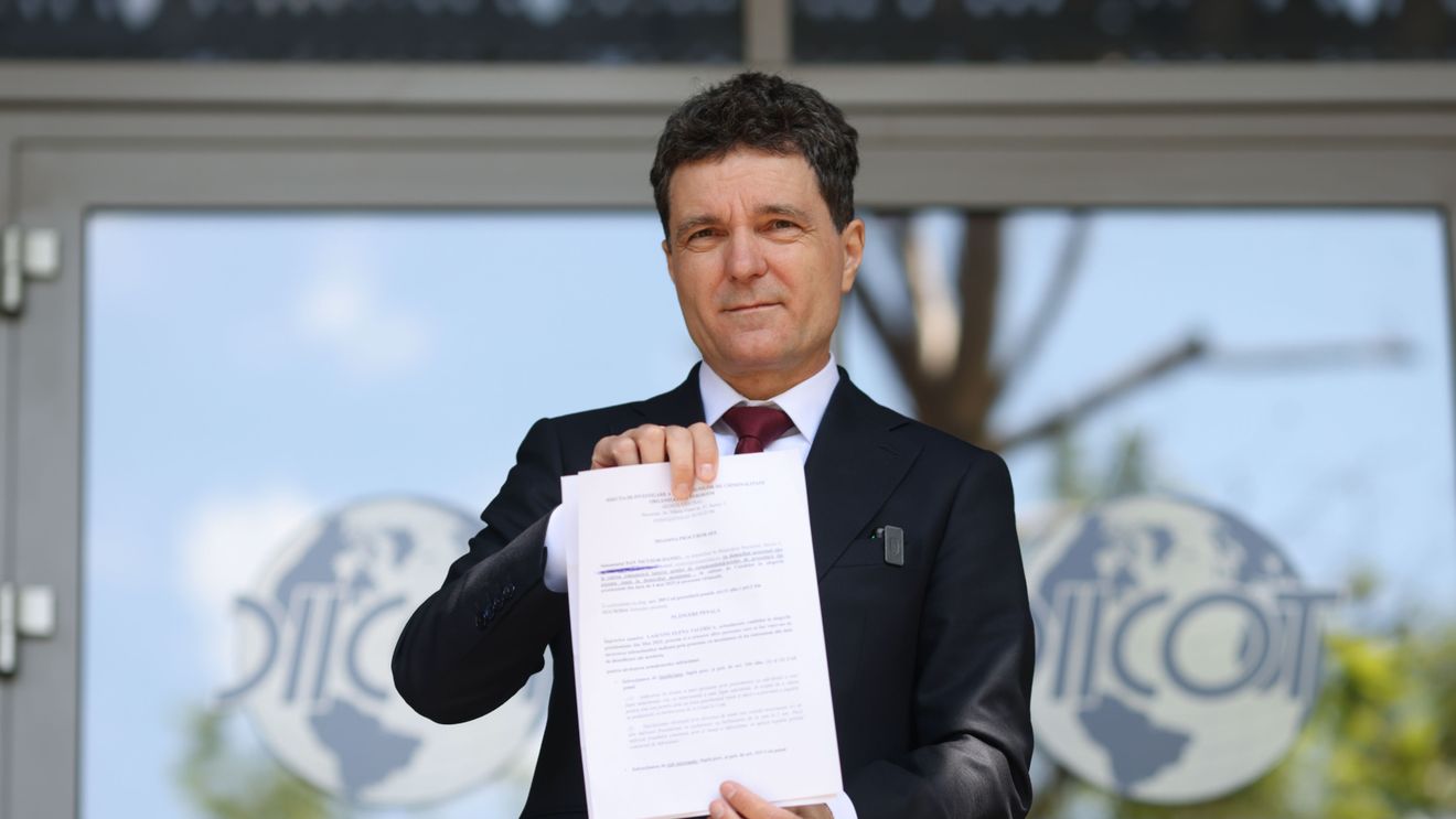 Nicușor Dan: Am depus plângere penală la DIICOT împotriva Elenei Lasconi / Fapte urmărite: alterare de conținut informatic, înșelăciune și fals informatic