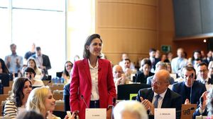 Eurodeputata franceză Valérie Hayer, realeasă preşedinte al grupului Renew, ieşit slăbit în urma alegerilor / A fost singura candidată