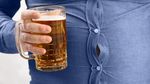Legea care permite comercializarea și consumul băuturilor cu până la 5,5% alcool în arenele sportive intră în vigoare în această săptămână
