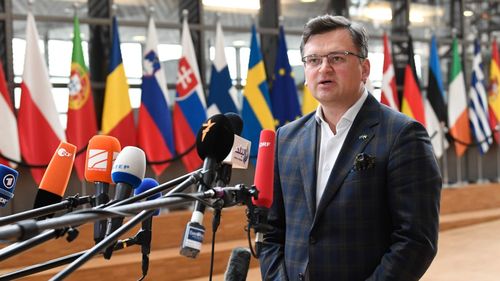 Ucraina cere Uniunii Europene să crească rapid livrările de obuze de artilerie, indispensabile Kievului pentru a contracara atacurile ruse