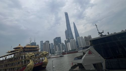 Scăderea producţiei de ciment este o dovadă a sfârşitului boom-ului din sectorul construcţiilor din China (Bloomberg)