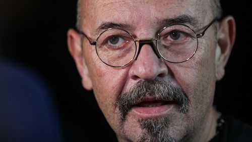 Piedone plătește 14 milioane de euro ca să arhiveze și sa scaneze documente la Primăria Sectorului 5 București