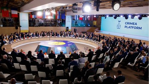 Președintele Ungariei a comparat anexarea Crimeei cu Tratatul de la Trianon, în timpul summitul din Kiev, la care a participat și premierul Cîțu: ”Maghiarii nu au uitat, nici după un secol, că au ajuns minoritari, că li s-au luat școlile”