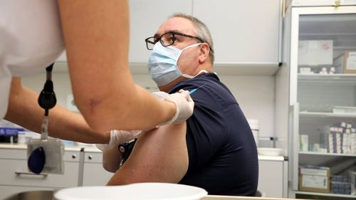 Italia a vaccinat 570.000 de persoane într-o singură zi / De la începutul campaniei s-au făcut peste 33 de milioane de imunizări