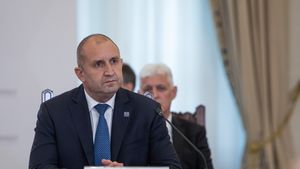 Preşedintele Bulgariei numeşte un guvern interimar şi anunţă organizarea de alegeri anticipate pe 9 iunie