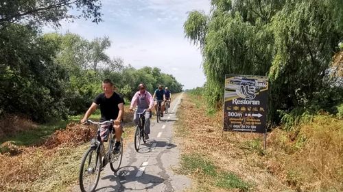 FOTO Călător în Banat | Cu bicicleta, de la Timișoara la Zrenjanin. 85 de kilometri pe digul canalului Bega