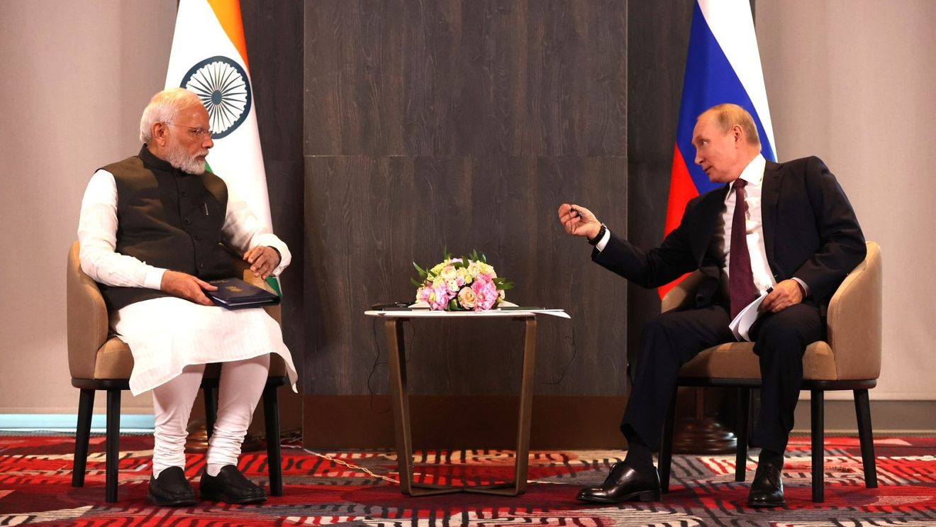 Putin a discutat la telefon cu liderii din India şi Brazilia despre întâlnirea sa cu Trump