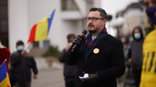 Un deputat AUR critică lipsa de reacție a lui Klaus Iohannis în urma declarațiilor președintelui Ungariei, care a comparat anexarea Crimeei cu Tratatul de la Trianon