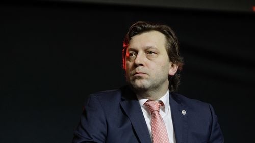 INTERVIU Cum digitalizează Republica Moldova într-un singur portal toate serviciile birocratice pentru cetățeni și firme pentru a elimina birocrația / Ce impozite plătesc investitorii străini - interviu cu vicepremierul Dumitru Alaiba