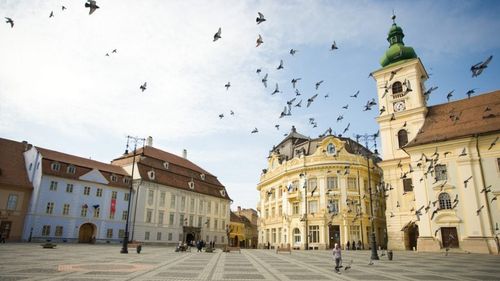 Subprefectul de Sibiu a fost demis, iar prefectul e în izolare fiind bolnav de Covid / Raed Arafat, așteptat vineri la Sibiu pentru a decide eventuala carantinare a municipiului