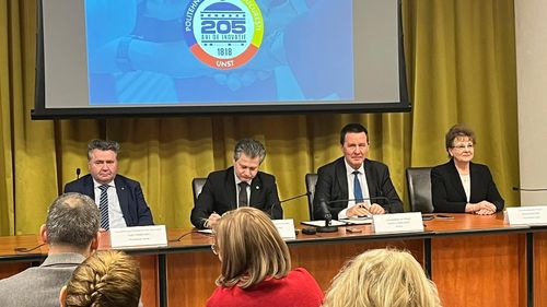 Politehnica București și Universitatea din Pitești au semnat contractul de fuziune. Discuții cu încă cinci instituții de învățământ superior, din București și din țară, pentru aderarea la noua universitate, care urmează să fie stabilită prin lege