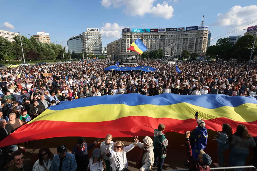 miting electoral nicusor dan steagul romaniei