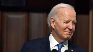 Joe Biden l-a confundat pe Emmanuel Macron cu François Mitterrand