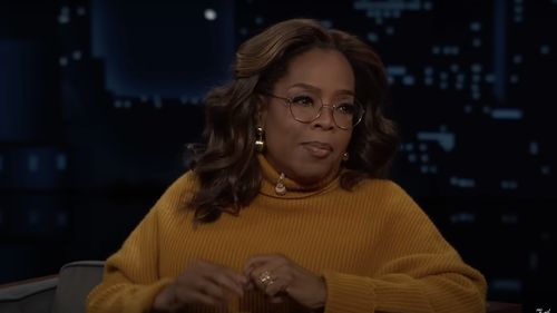 Oprah Winfrey a fost spitalizată cu o problemă "serioasă" la stomac, spune prezentatoarea Gayle King