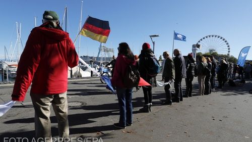 Sute de persoane au manifestat la Munchen împotriva lockdown-ului