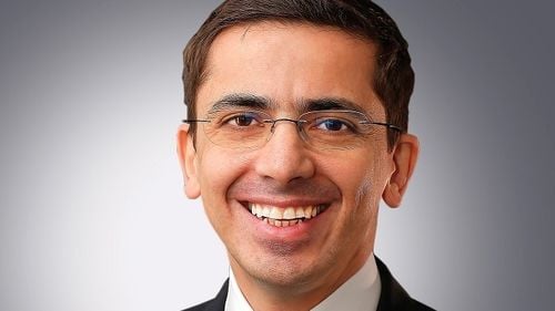 Partidul lui Cioloș anunță că avocatul Alexandru Iordache, acuzat de istoricul Marius Oprea că este fiul unui fost ofițer de Securitate care l-a anchetat, a renunțat la orice calitate în cadrul partidului