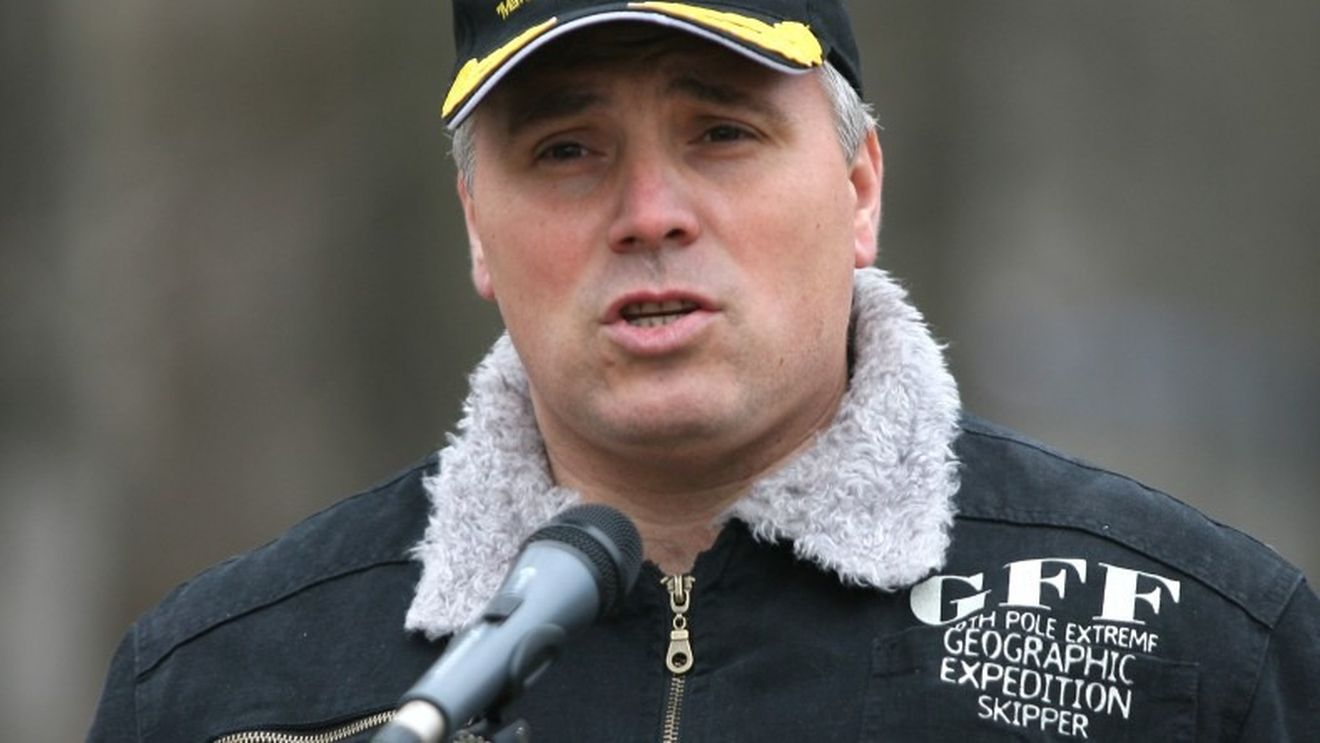 SURSE Fostul adjunct al SPP, Gabriel Creţu, trecut în rezervă de preşedintele Klaus Iohannis, a fost găsit la percheziţiile făcute în clinica de la țară unde se consuma ceai Ayahuasca