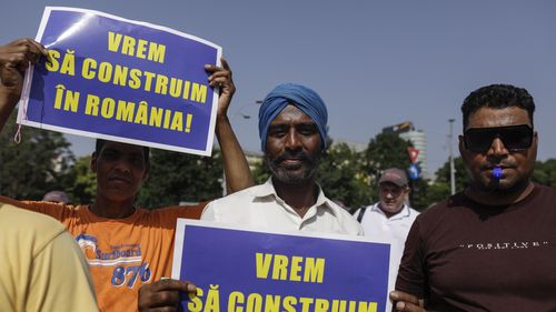 GRAFICE Criza forței de muncă: Cum s-au schimbat numărul și naționalitatea migranților care au obținut permis de ședere în România, în ultimii 10 ani