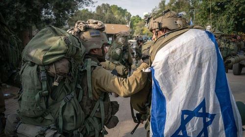 Un sondaj israelian arată că 49% dintre respondenți susțin amânarea invaziei în Gaza
