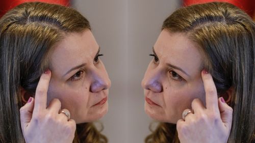 Ligia Deca în decembrie, când accepta cel mai mic buget din PIB pentru Ministerul Educație din istoria recentă a României: E acoperitor pentru funcționarea normală a sistemului de învățământ / 5 luni mai târziu, peste 200.000 de angajați din școli sunt în prima grevă generală din ultimii 18 ani
