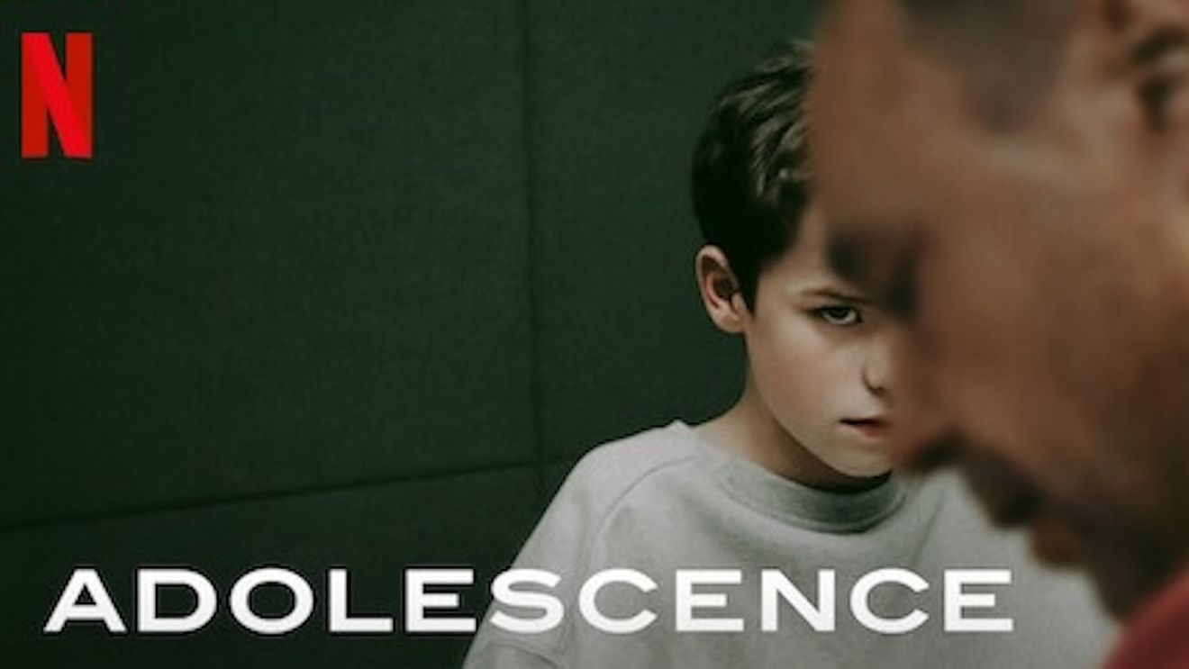 "Adolescence", serialul britanic care le dă coşmaruri părinţilor / "Nu avem acces la toată această cultură, iar adulţii sunt excluşi din ea. Şi asta este înspăimântător"