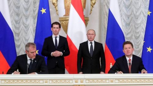 Acord de bază între OMV și Gazprom: Grupul austriac va cumpăra direct active de la compania rusă, cedând opoziţiei Norvegiei