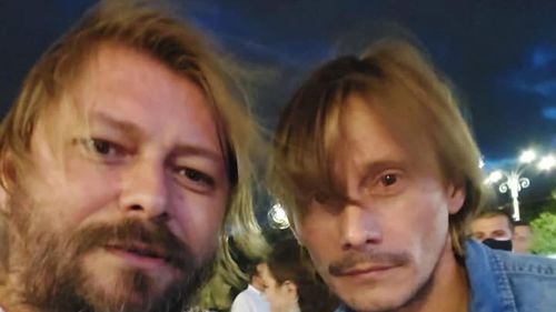 Actorul Marius Manole anunță un nou protest sâmbătă, împotriva lui Cîțu. Tudor Chirilă spune că nu poate ajunge, dar că acesta nu va fi singurul protest: „Coada de topor Florin Cîţu nu e altceva decât expresia restaurației corupției după modelul PSD”