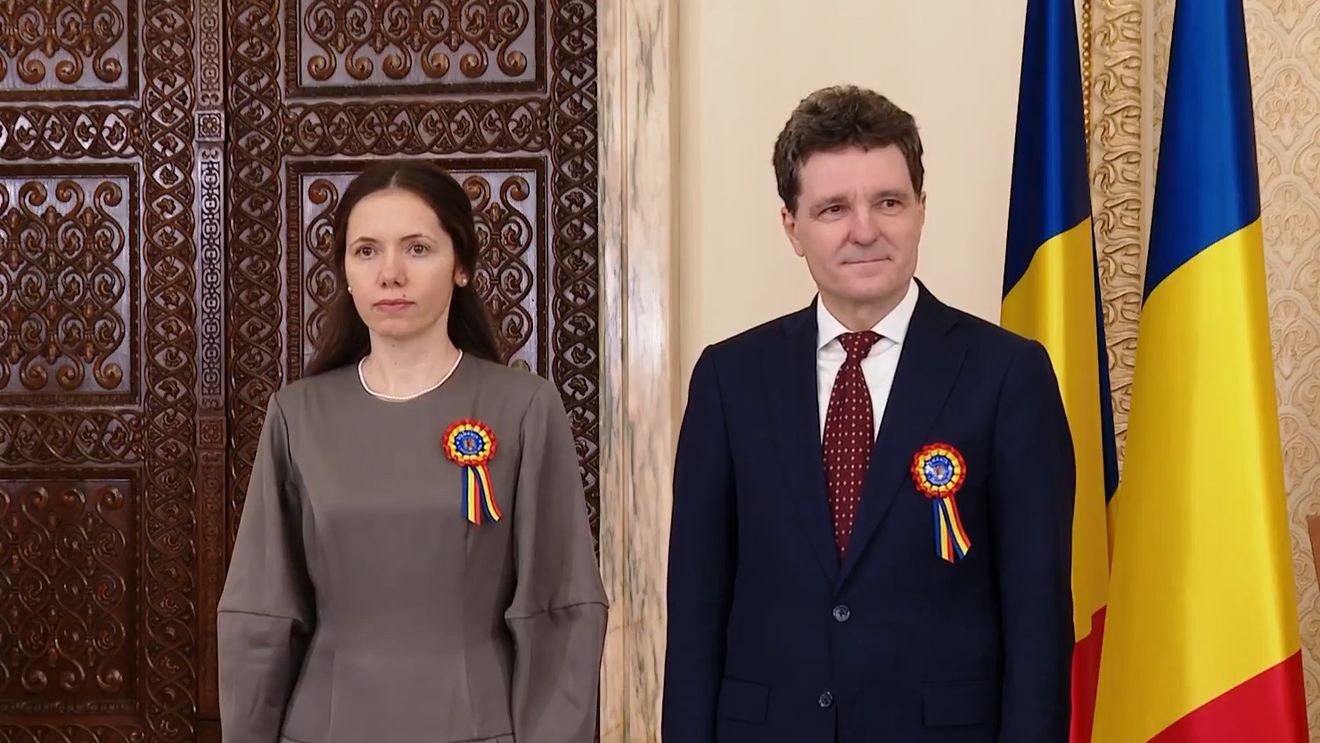 BREAKING LIVE Nicușor Dan, de Ziua Națională: România e o țară coruptă, sistemul de educație e slab, sistemul de sănătate e departe de unde ar fi putut să fie / Trăim mai prost ca acum un an, dar mult mai bine ca acum 20 de ani